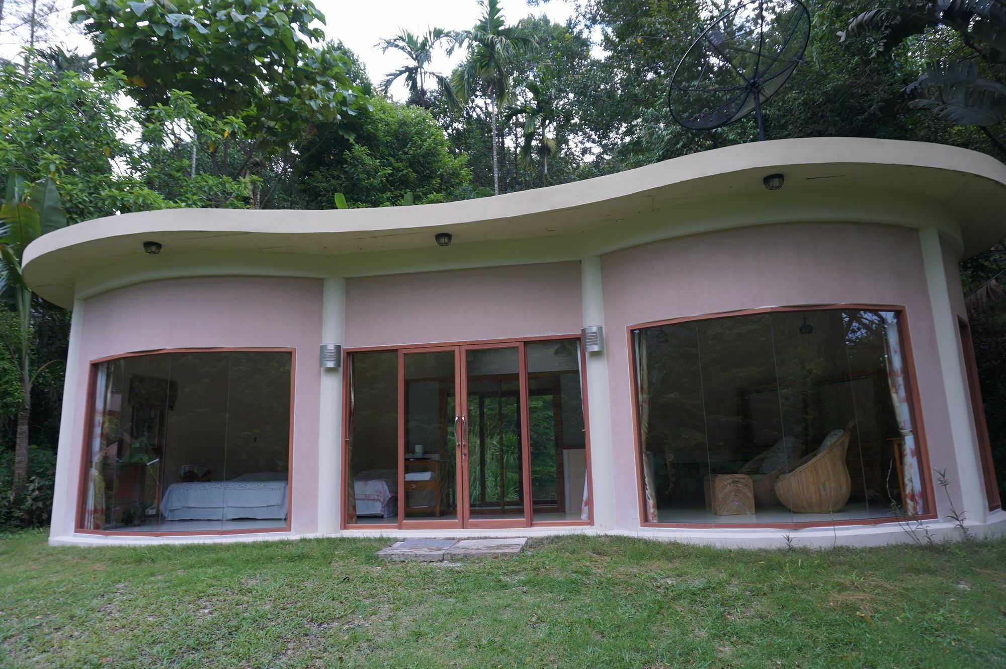 Smallville Resort Ranong Zewnętrze zdjęcie